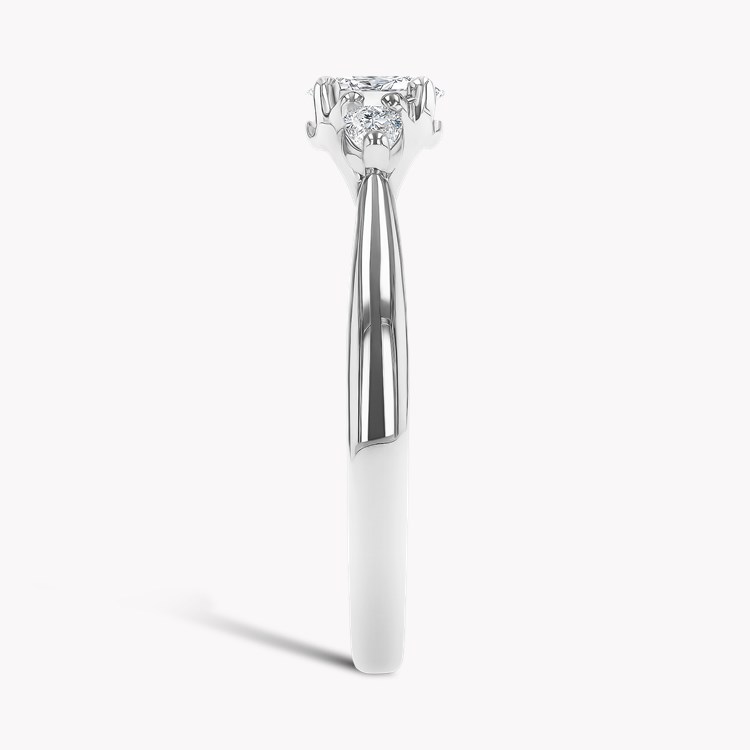 Classic 0.30ct Oval Cut Three Stone Ring Oval Cut, Claw Set_4