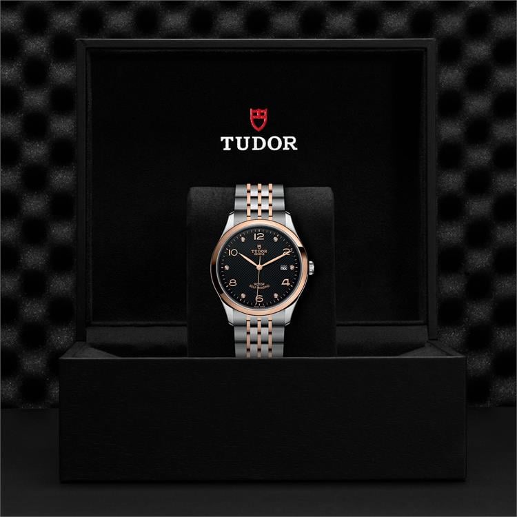Tudor 1926  M91651-0004 41mm. Black Dial. Diamond Numerals_3
