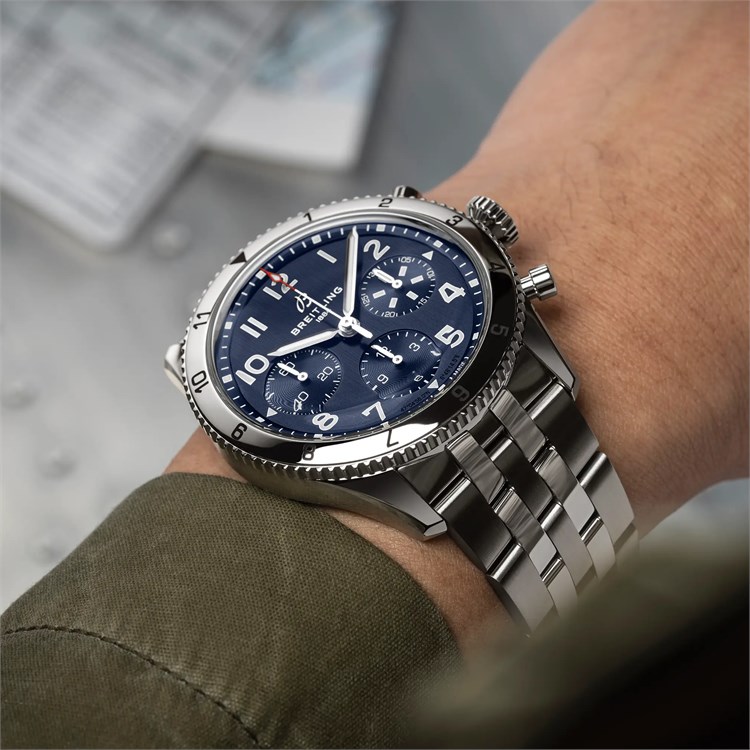 Breitling Classic AVI Chronograph 42 Tribute to Vought F4U Corsair 42mm, Blue Dial, Arabic Numerals_10