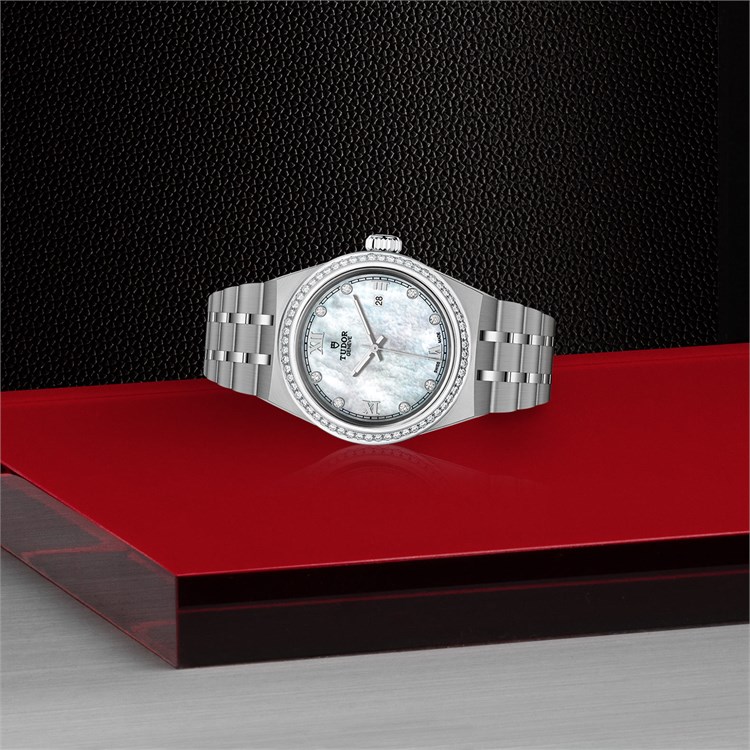 Tudor Royal 28mm, Mother of Pearl dial, Diamond numerals_2