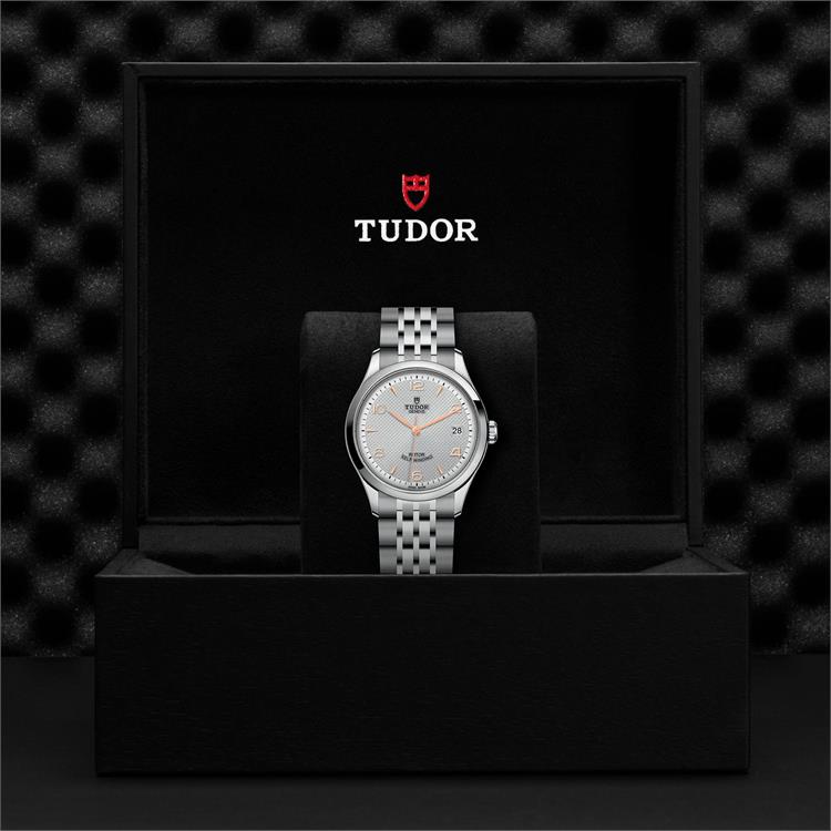 Tudor 1926 36mm. Silver Dial. Arabic/Baton Numerals_3