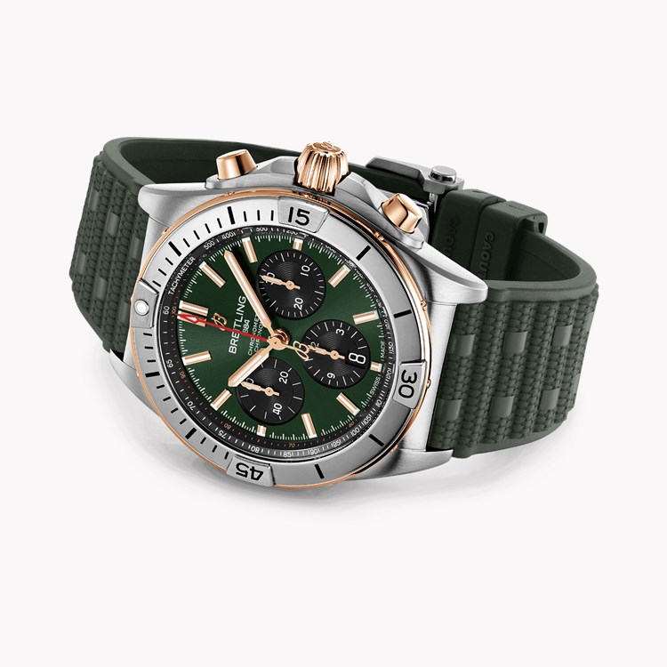 Breitling Chronomat B01 42mm, Green Dial, Baton Numerals_3