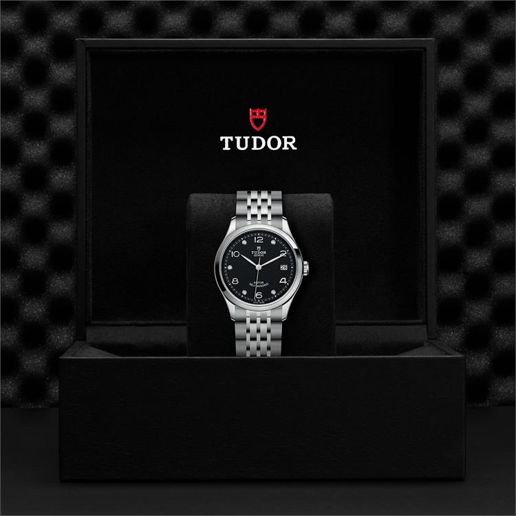 Tudor 1926  M91450-0004 36mm. Black Dial. Diamond Numerals_3