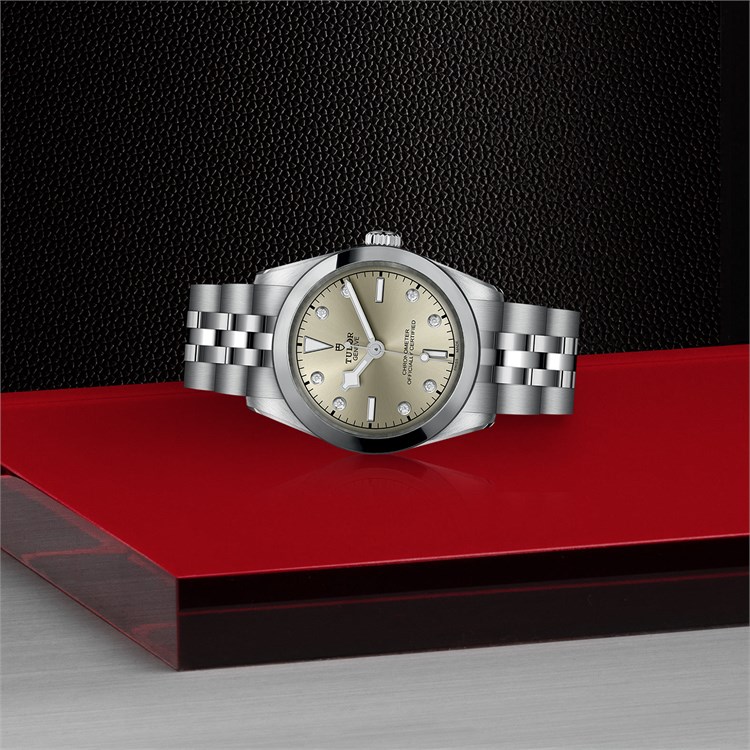 Tudor Black Bay One 31 31mm, Champagne Dial, Diamond Numerals_2