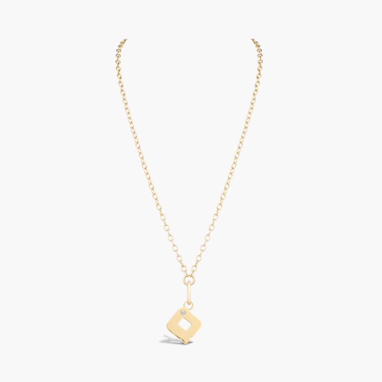 Letter Q Diamond Pendant Charm Brilliant Cut, Rubover Set_2