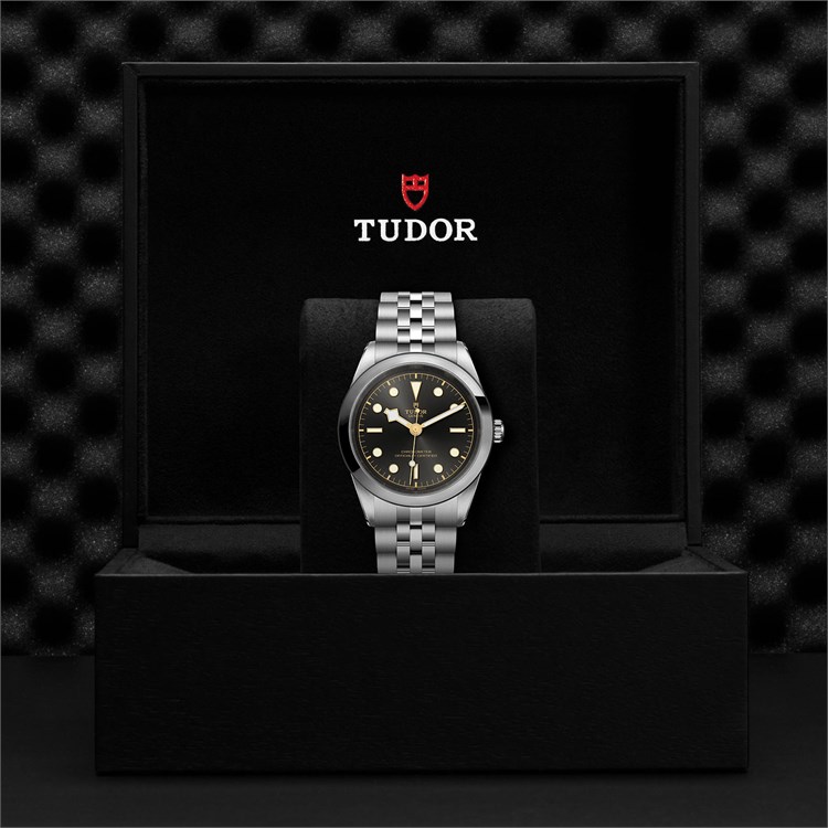 Tudor Black Bay One 41 41mm, Black Dial, Baton Numerals_3