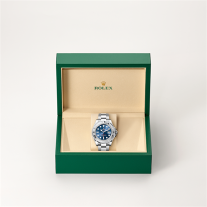 Yacht-Master 40, Oyster, 40 mm, Oystersteel and platinum watch inside presentation box