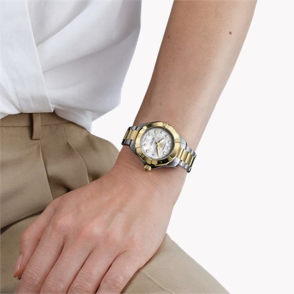 Tag Heuer Aquaracer Professional 200
