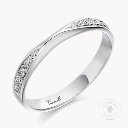 Round Brilliant Cut Diamond Tapered Ring