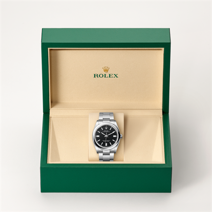 Oyster Perpetual 36, Oyster, 36 mm, Oystersteel watch inside presentation box