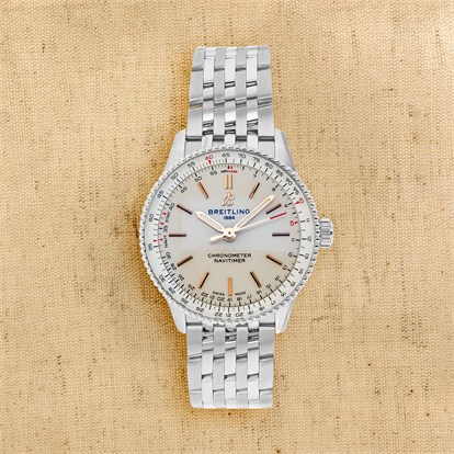 Breitling Navitimer