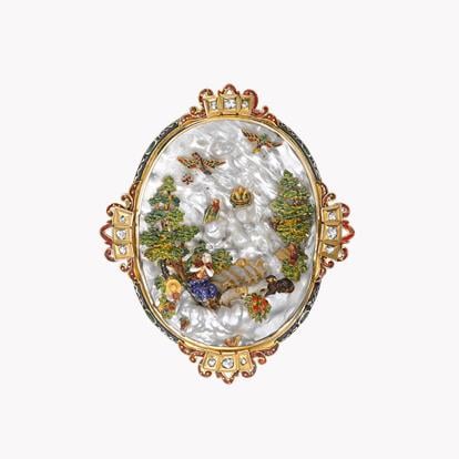 Victorian Mother of Pearl Brooch in 15ct Yellow Gold