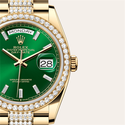 Day-Date 36, Oyster, 36 mm, yellow gold and diamonds watch