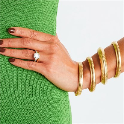 Fine Lines Flat Shape Bracelet