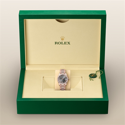 Datejust 31, Oyster, 31 mm, Everose gold and diamonds watch inside presentation box