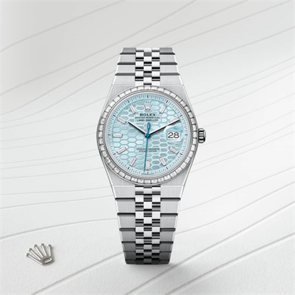 Land-Dweller 36, Oyster, 36 mm, platinum and diamonds watch