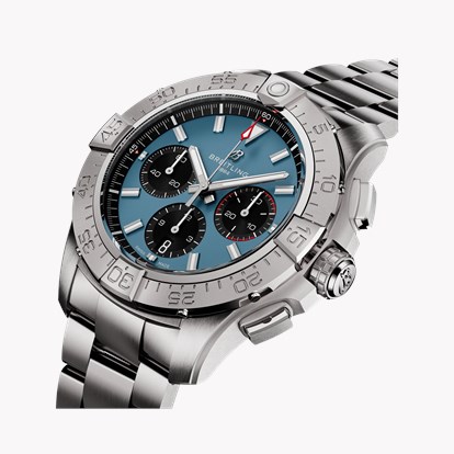 Breitling Avenger Chronograph 44