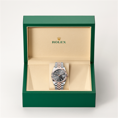 Datejust 36, Oyster, 36 mm, Oystersteel and Everose gold watch inside presentation box