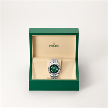 Datejust 41, Oyster, 41 mm, Oystersteel and white gold watch inside presentation box