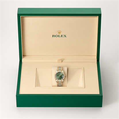 Datejust 31, Oyster, 31 mm, yellow gold and diamonds watch inside presentation box