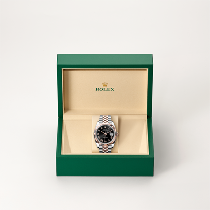Datejust 41, Oyster, 41 mm, Oystersteel and Everose gold watch inside presentation box