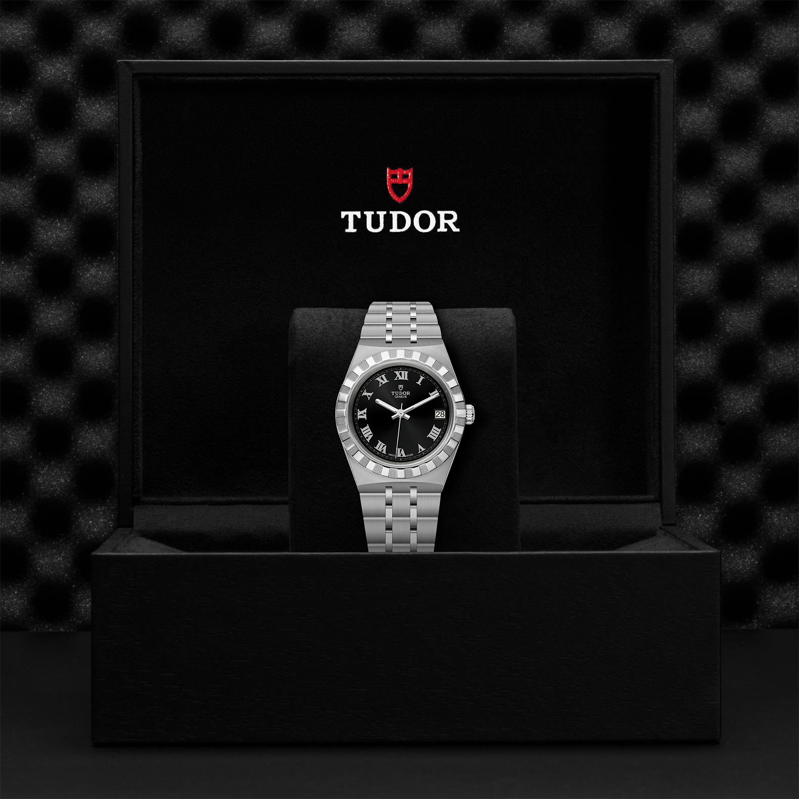 Tudor Royal 34mm. Black Dial. Roman Numerals_3