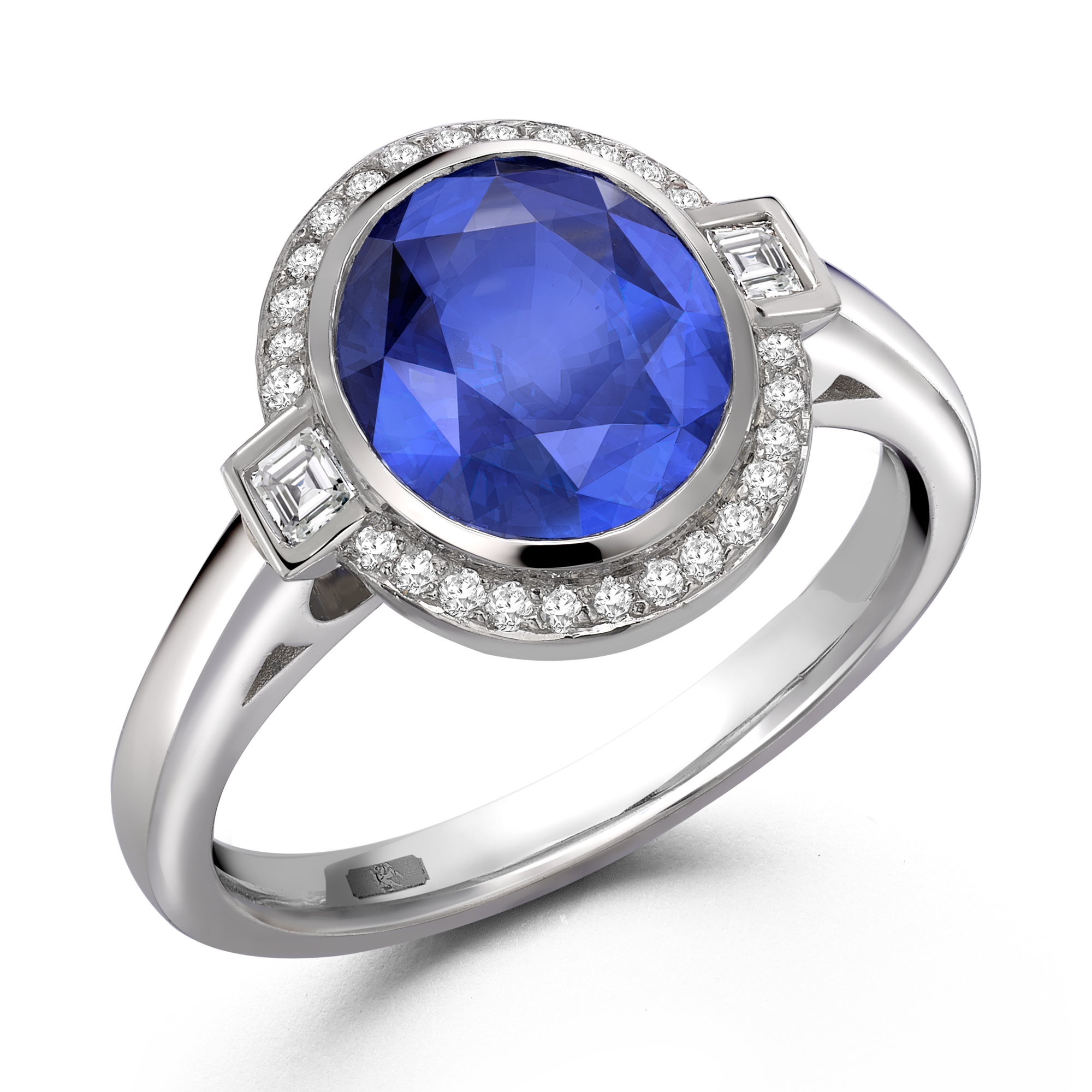 Oval Cut 4.09ct Sapphire and Diamond Cluster Ring Oval Cut, Rubover Set_1