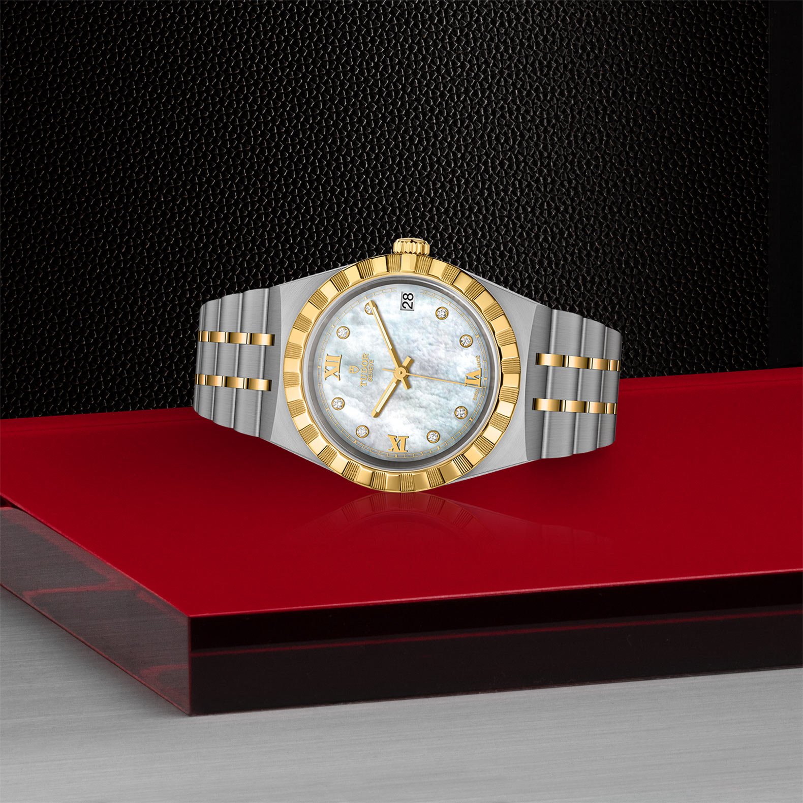 Tudor Royal 34mm. Mother of Pearl Dial. Diamond Numerals_2