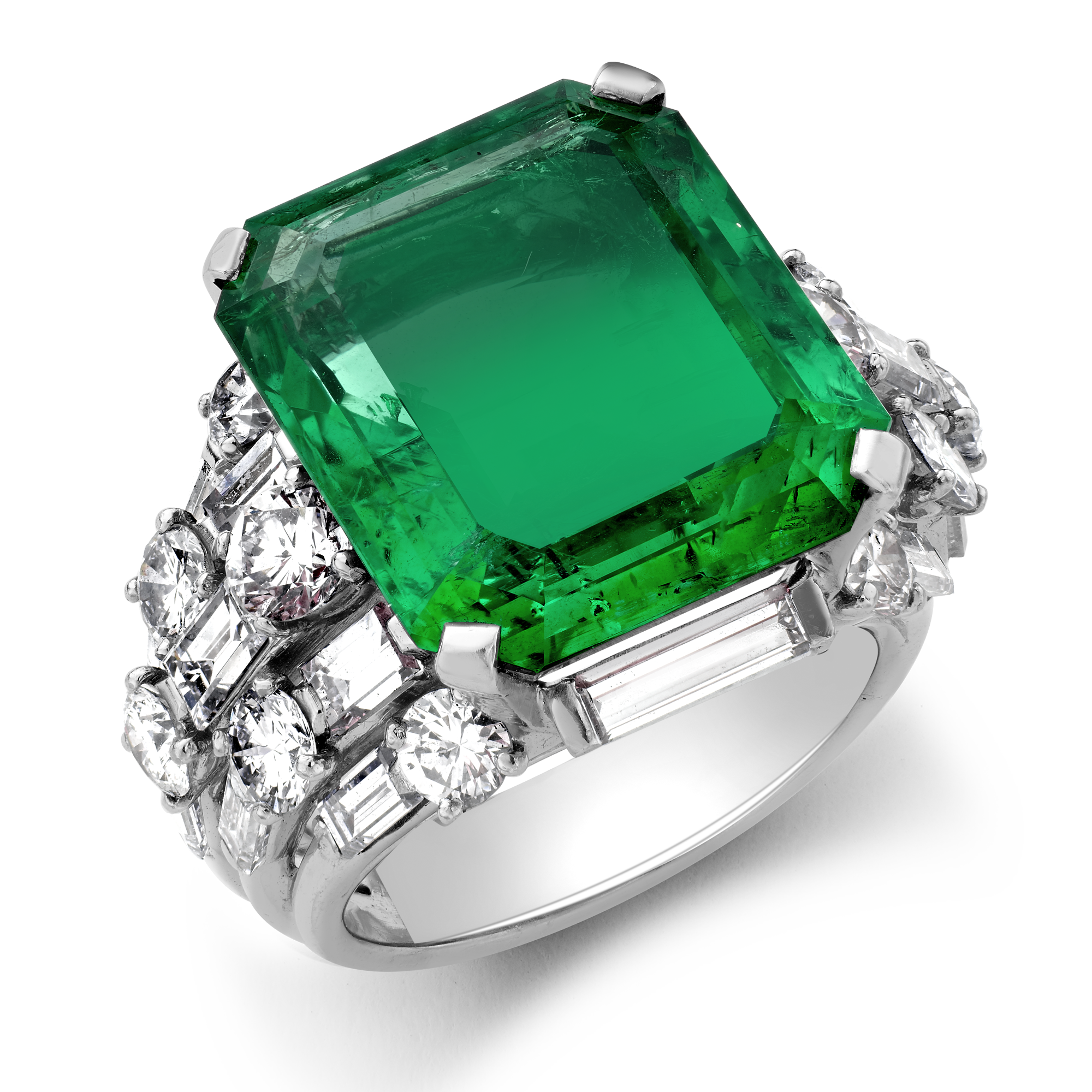 Oscar Heyman Colombian Emerald & Diamond Cocktail Ring Emerald, Brilliant & Baguette Cut, Claw Set_1