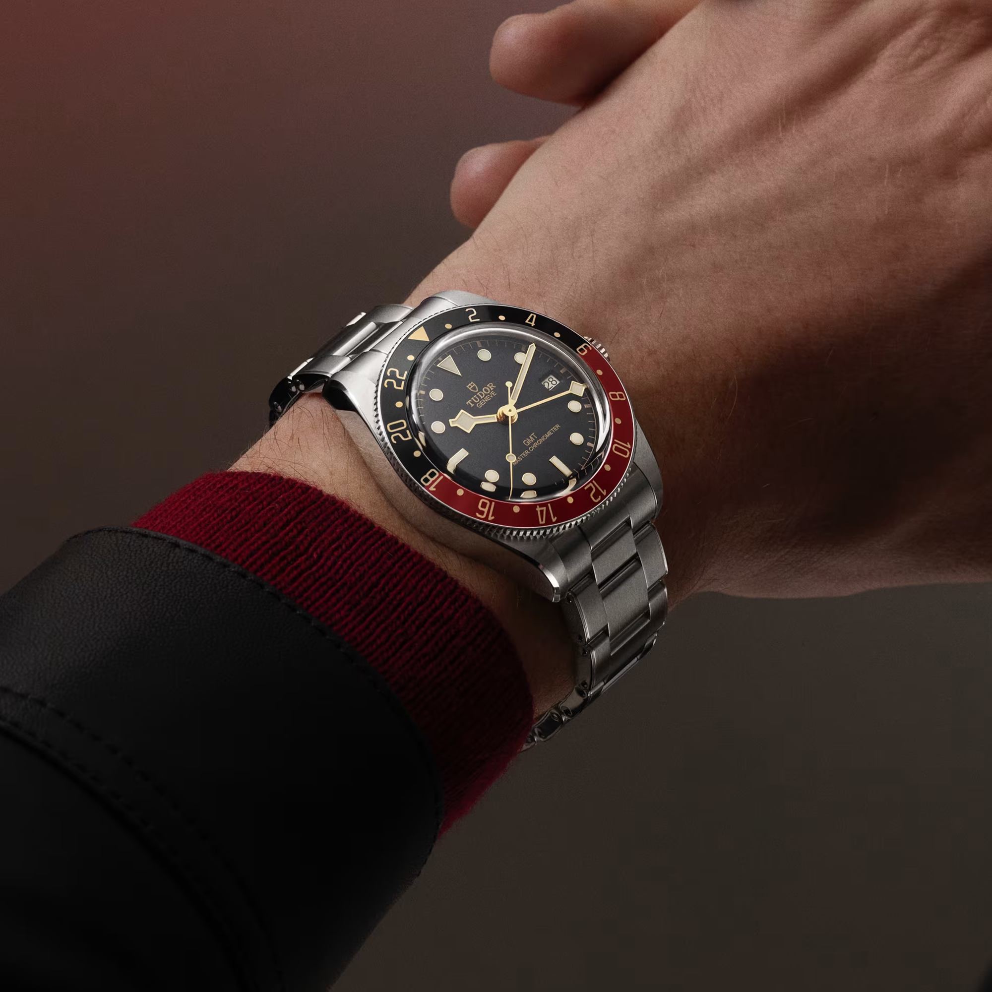 Tudor Black Bay 39mm, Black Dial, Baton/Dot Numerals_5