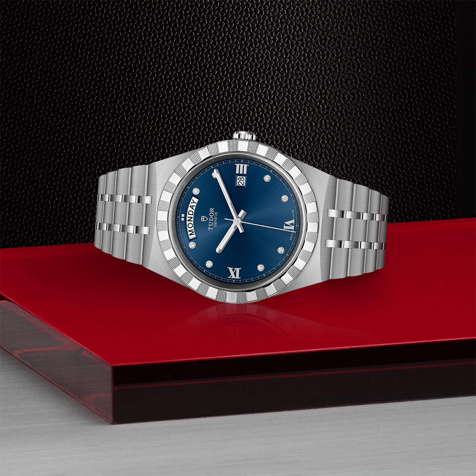 Tudor Royal 41mm. Blue Dial. Diamond Numerals_2