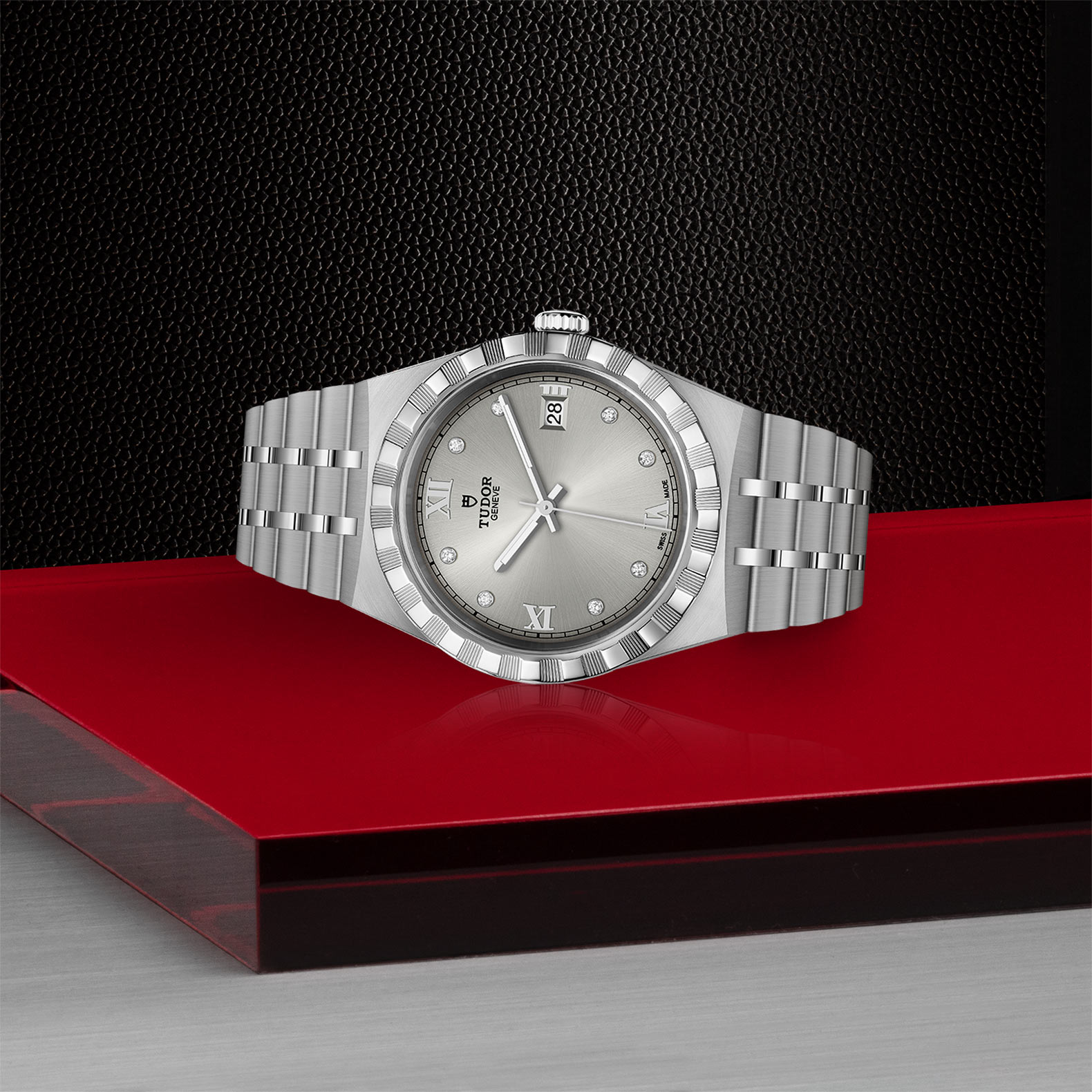 Tudor Royal 38mm. Silver Dial. Diamond Numerals_2