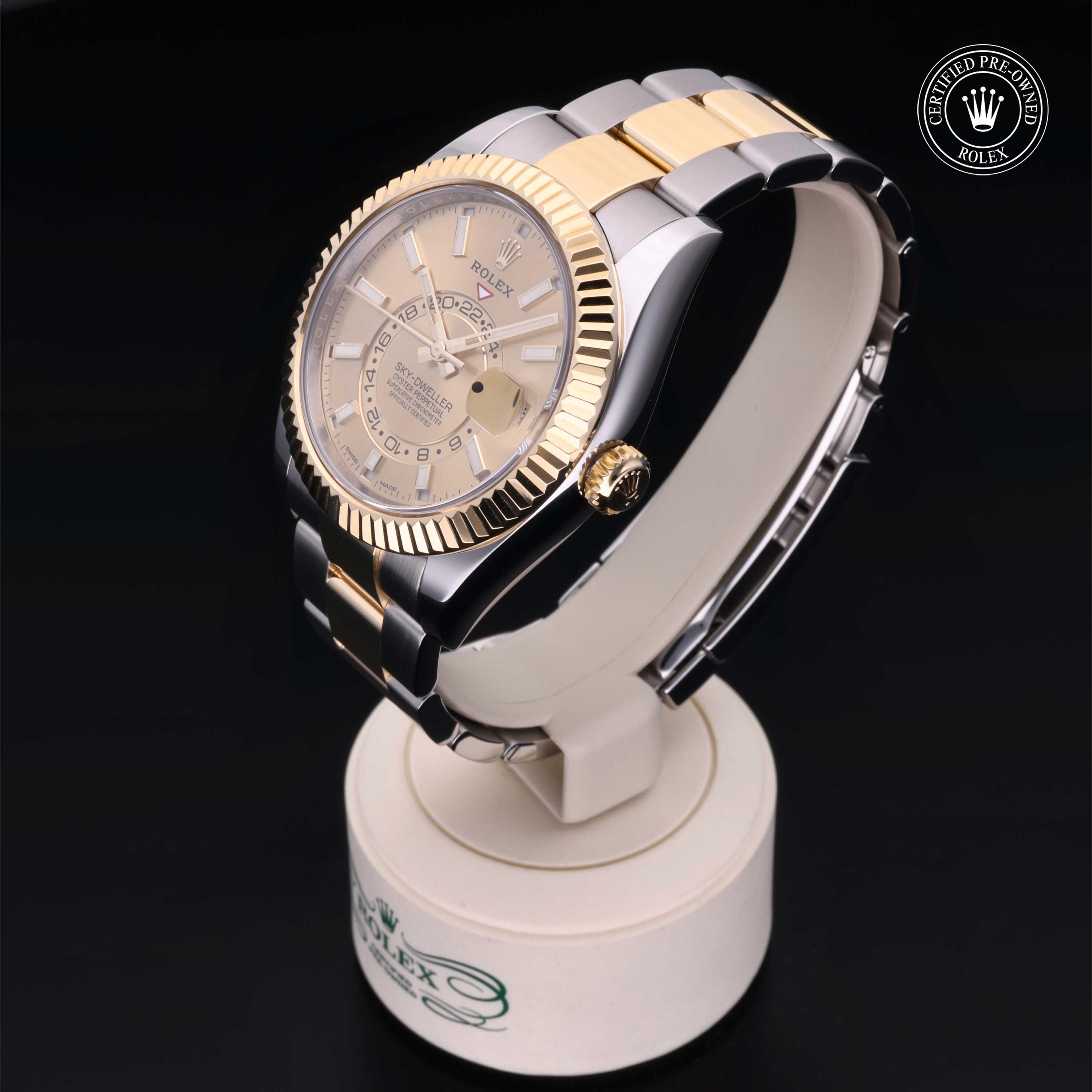 Rolex Sky-Dweller 2020, 42mm, Oystersteel and Yellow Gold