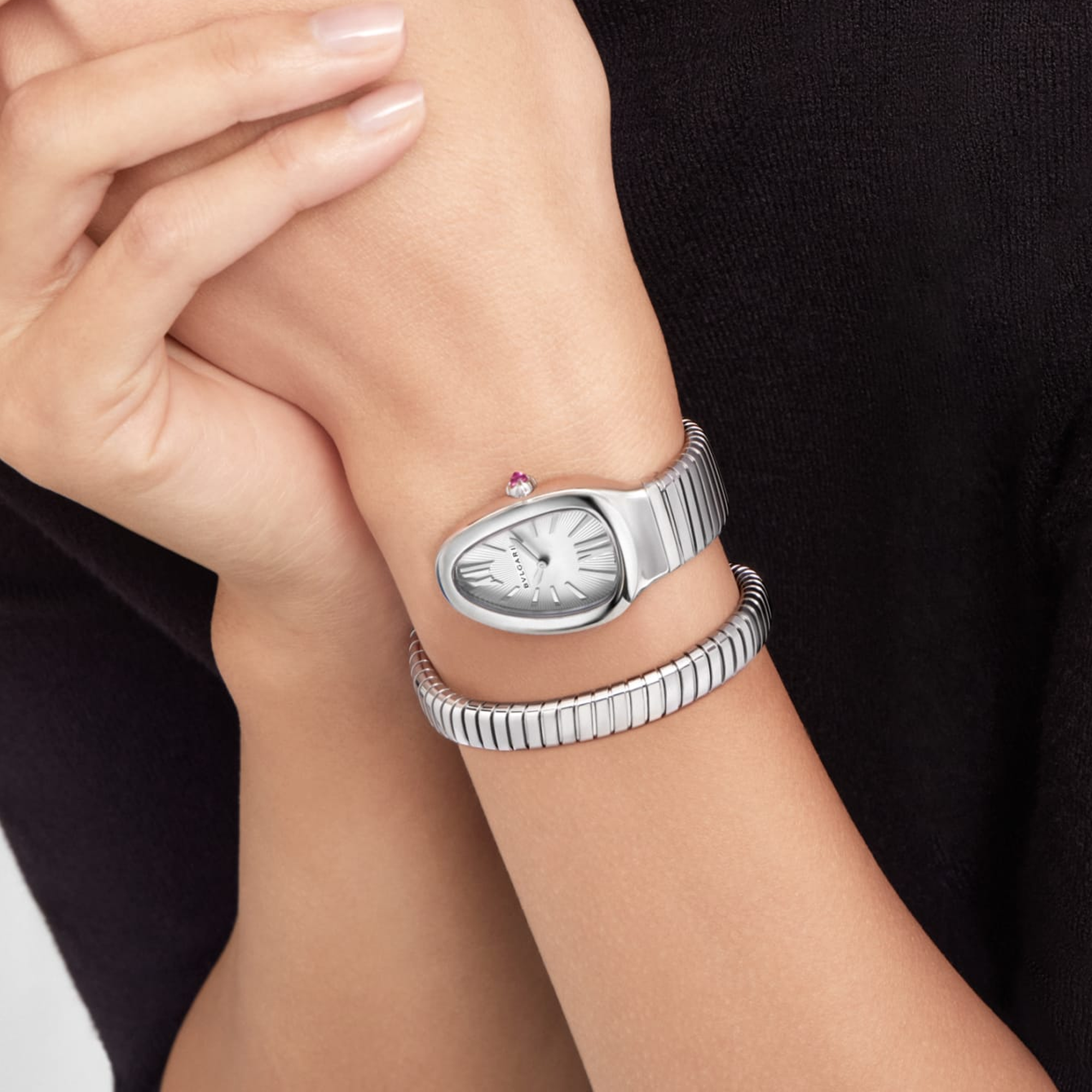 Bvlgari Serpenti Tubogas 35mm, Silver Dial, Baton & Roman Numerals_4