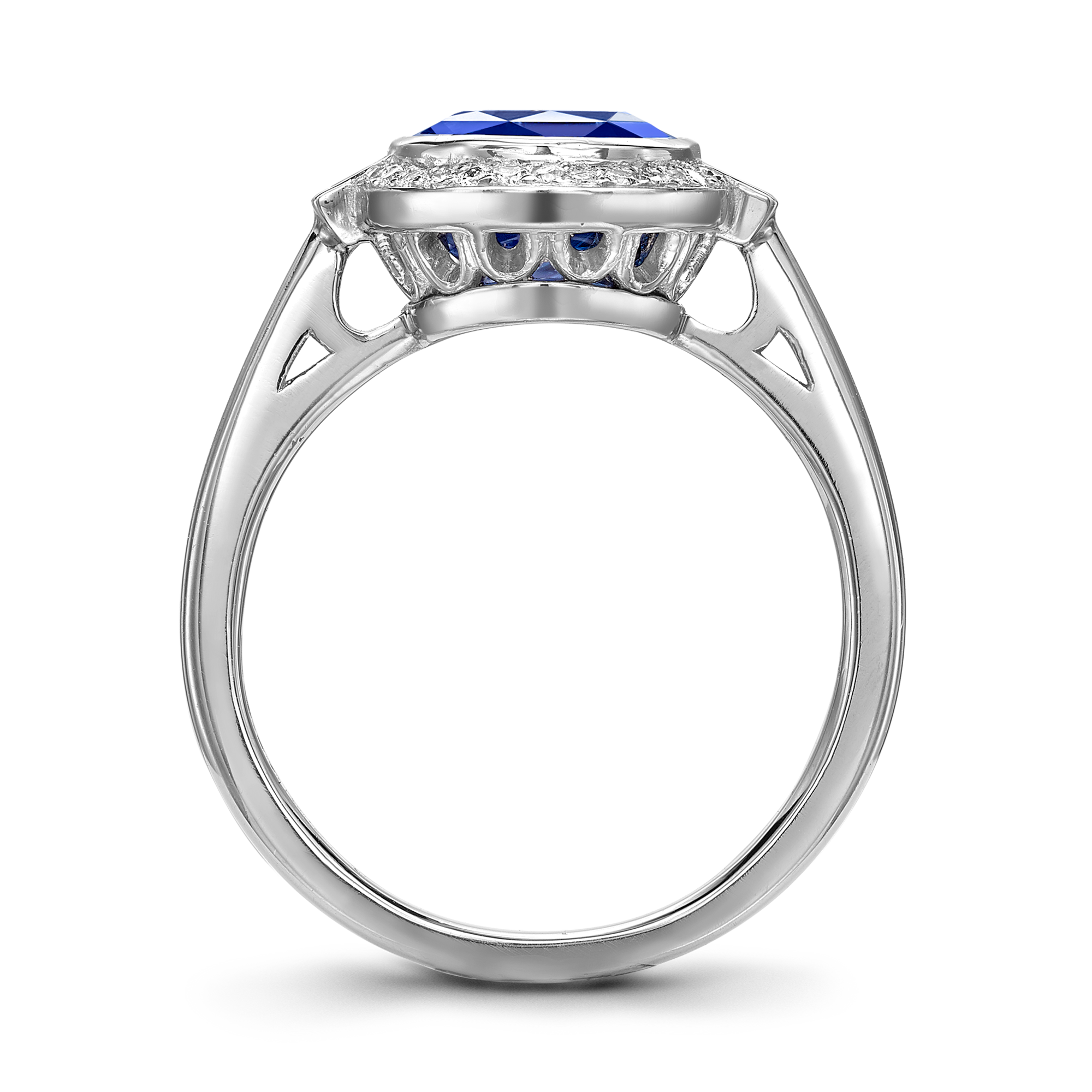 Oval Cut 4.09ct Sapphire and Diamond Cluster Ring Oval Cut, Rubover Set_3