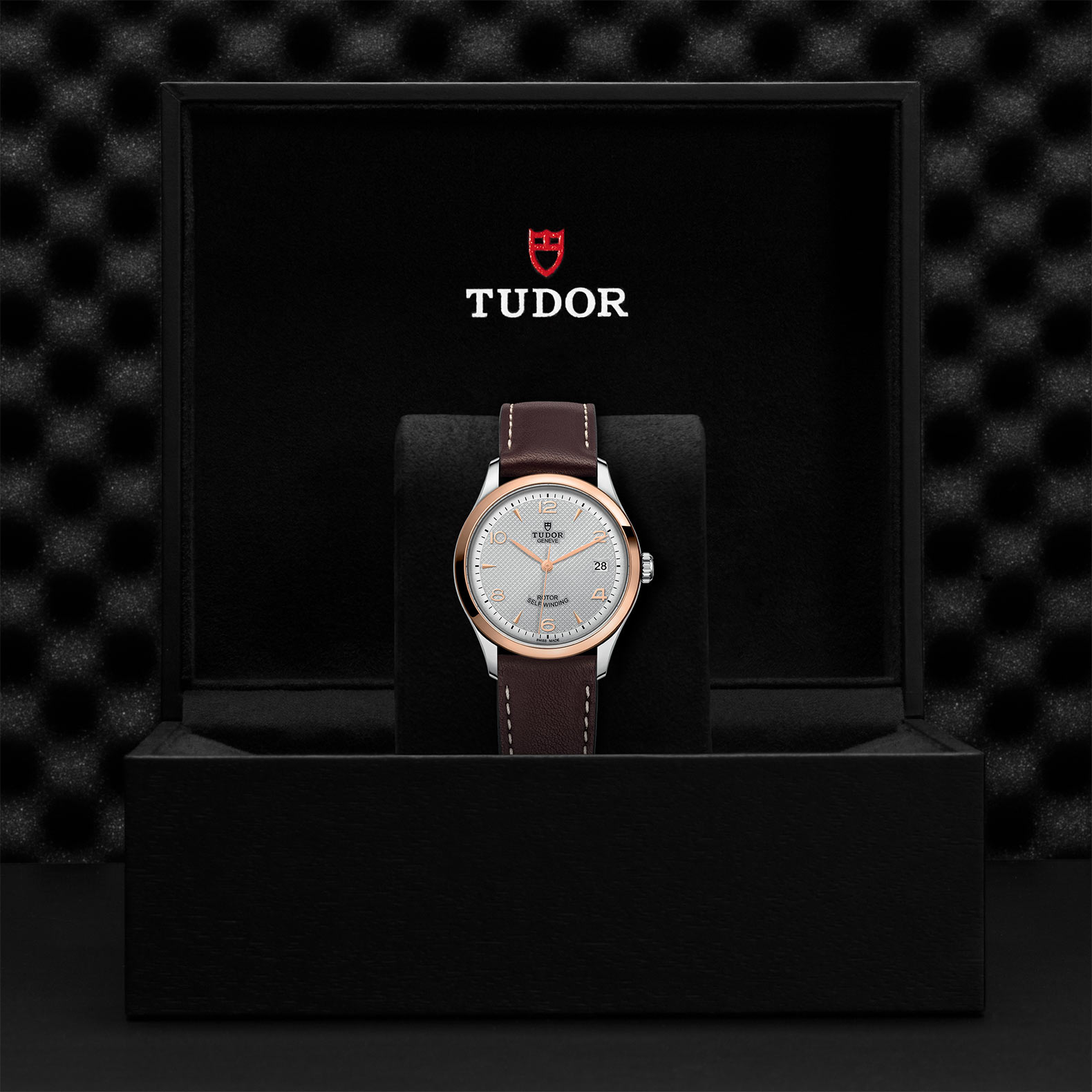 Tudor 1926 36mm, Silver Dial, Arabic/Baton Markers_3