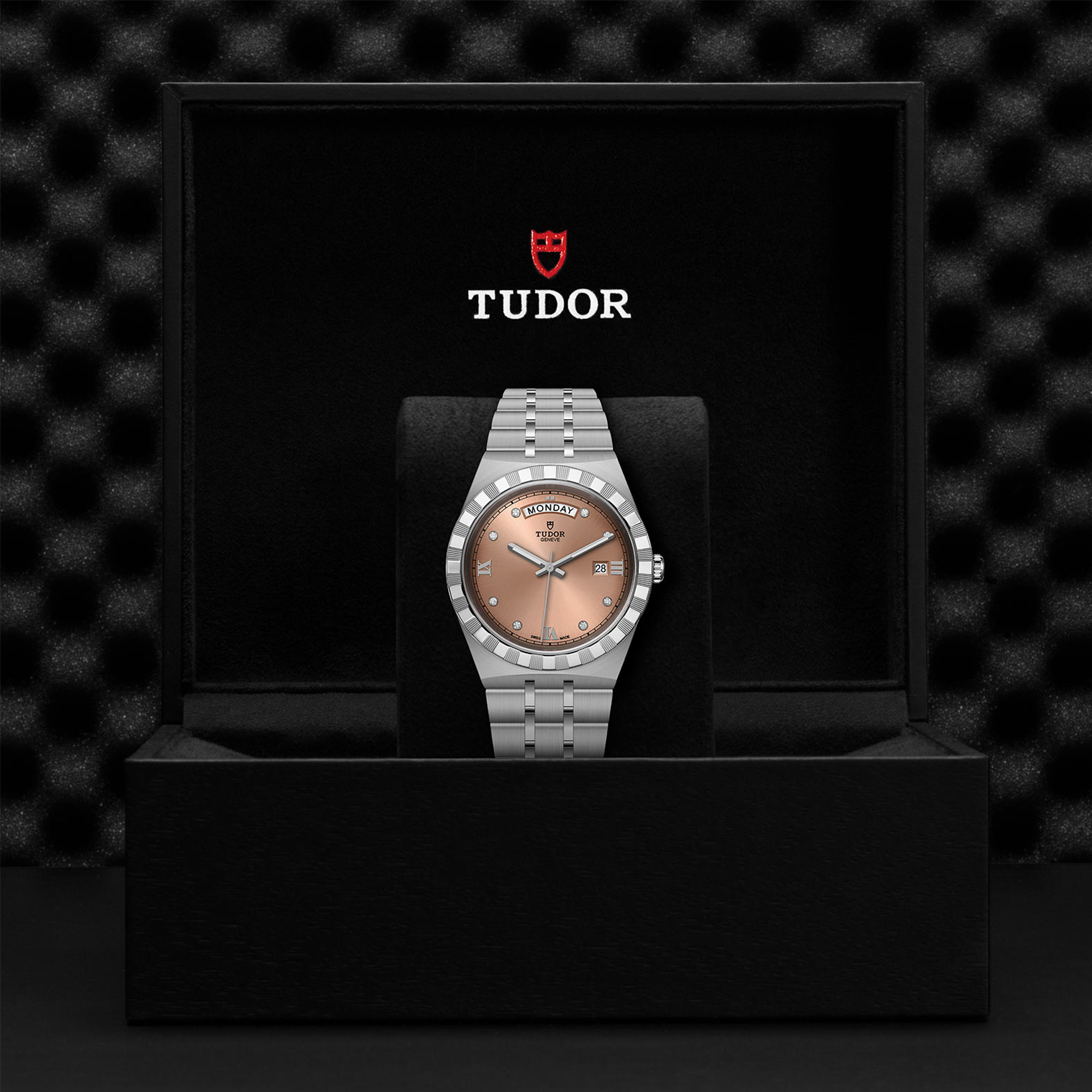 Tudor Royal 41mm, Salmon Dial, Diamond Numerals_3