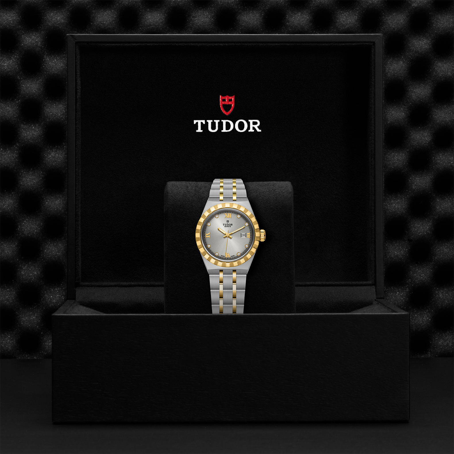 Tudor Royal 28mm. Silver Dial. Diamond Numerals_3