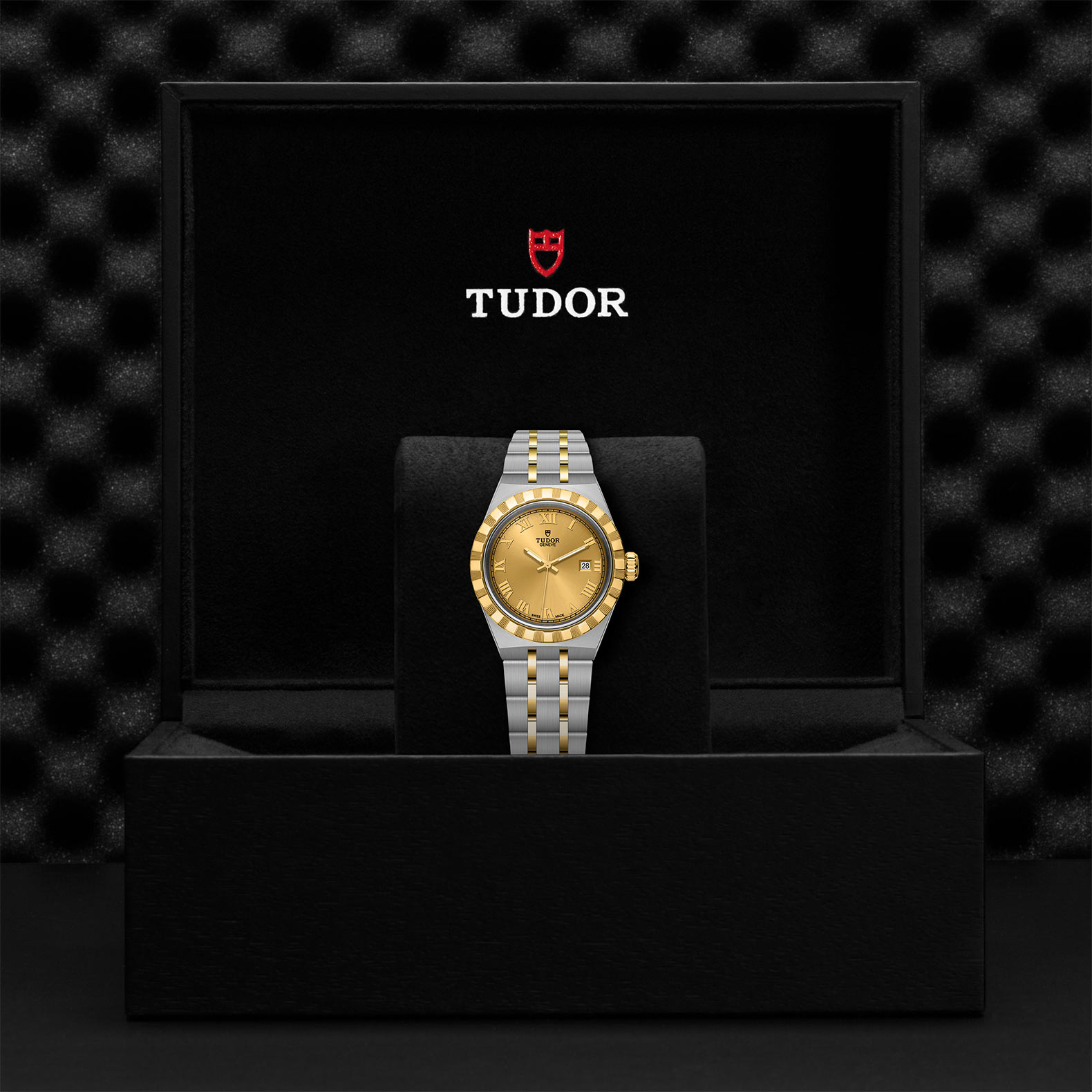 Tudor Royal 28mm. Champagne Dial. Roman Numerals_3