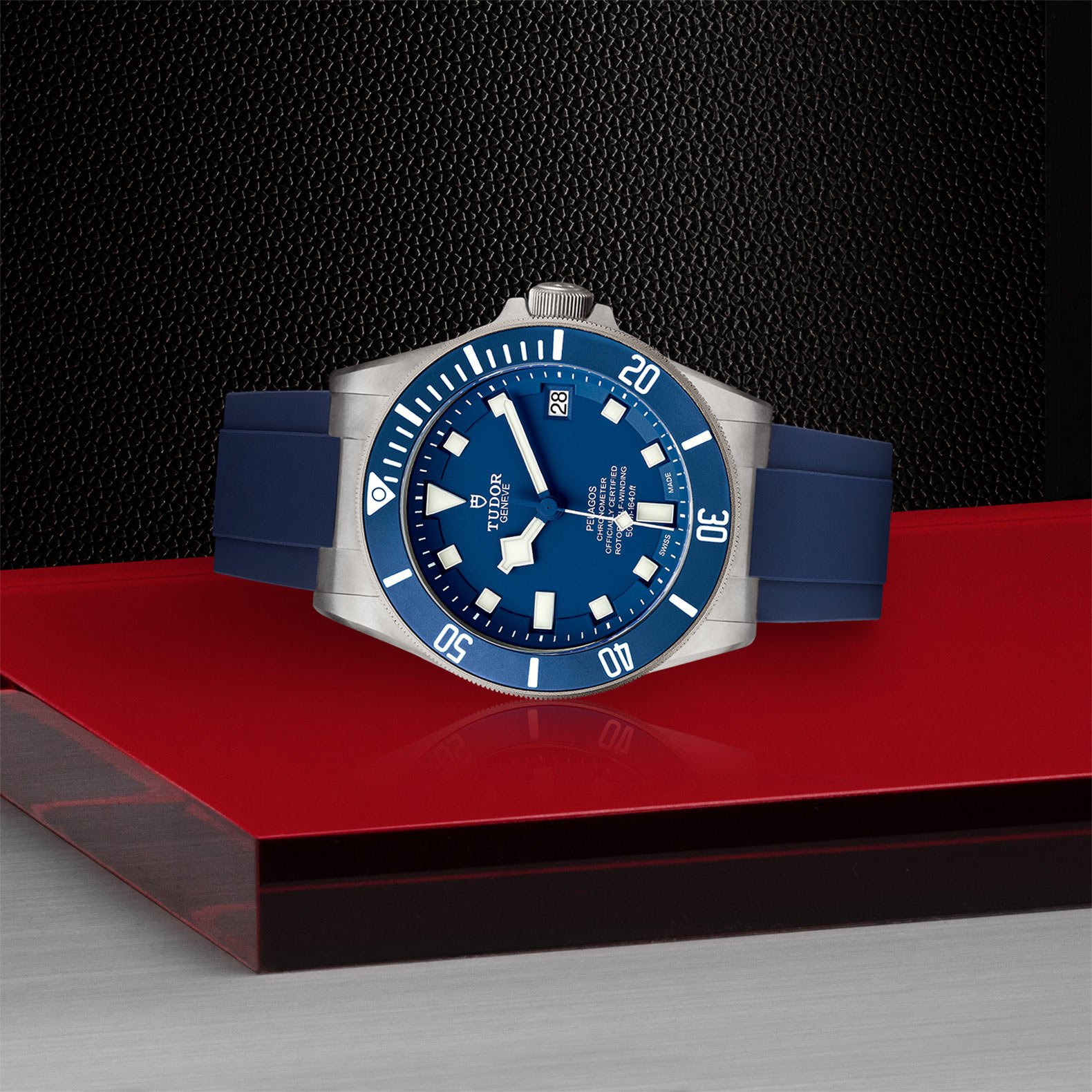 Tudor Pelagos 42mm. Blue Dial. Baton Numerals_4