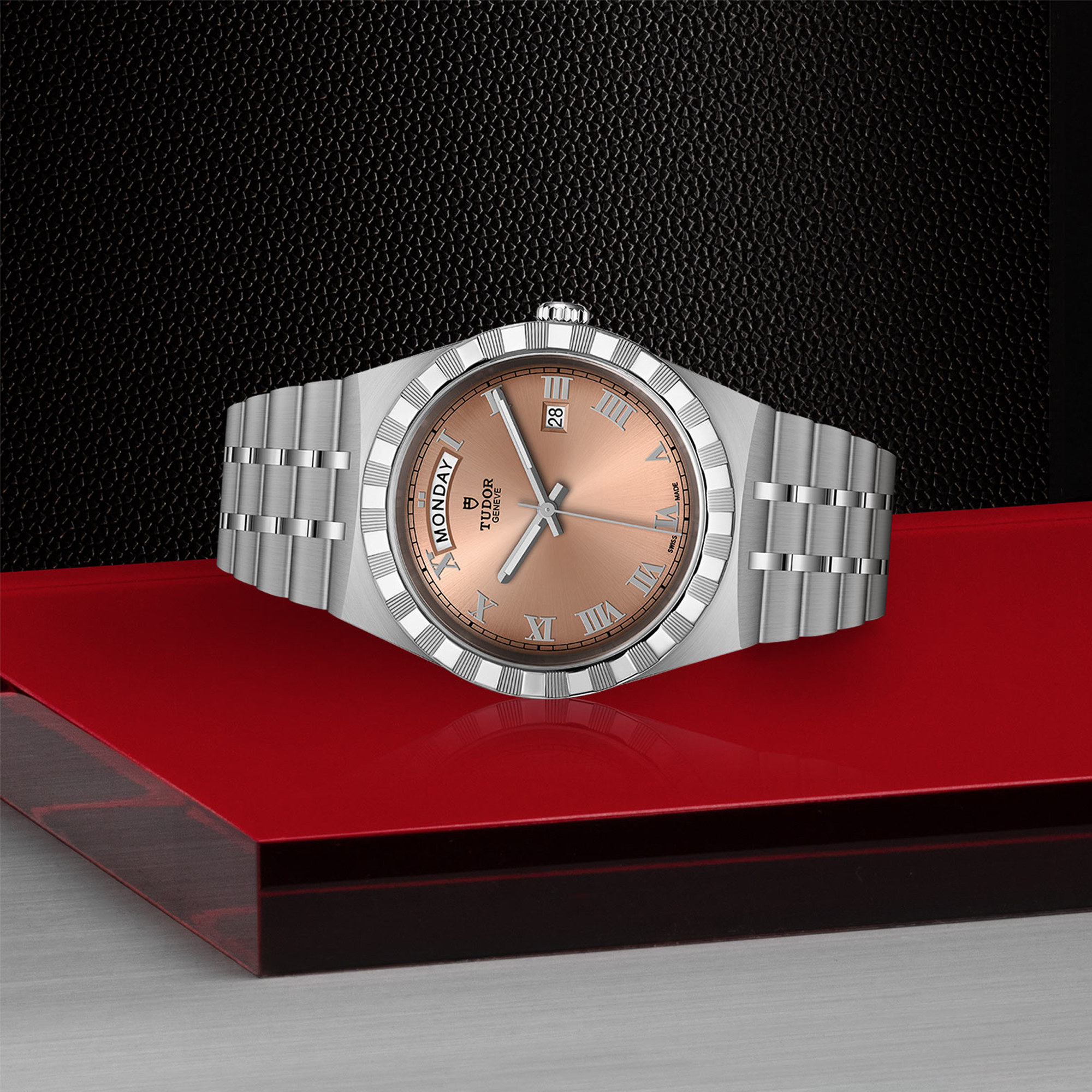 Tudor Royal 41mm, Salmon Dial, Roman Numerals_2