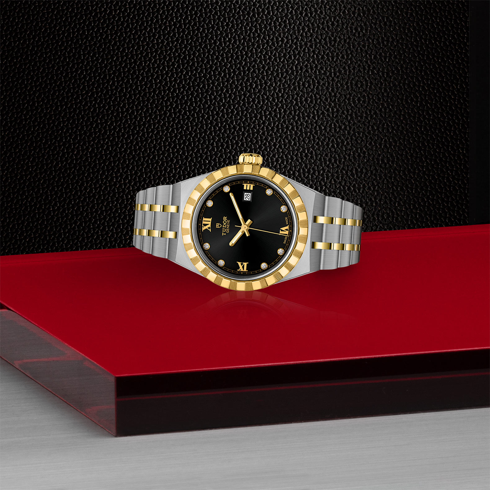 Tudor Royal 28mm. Black Dial. Diamond Numerals_2