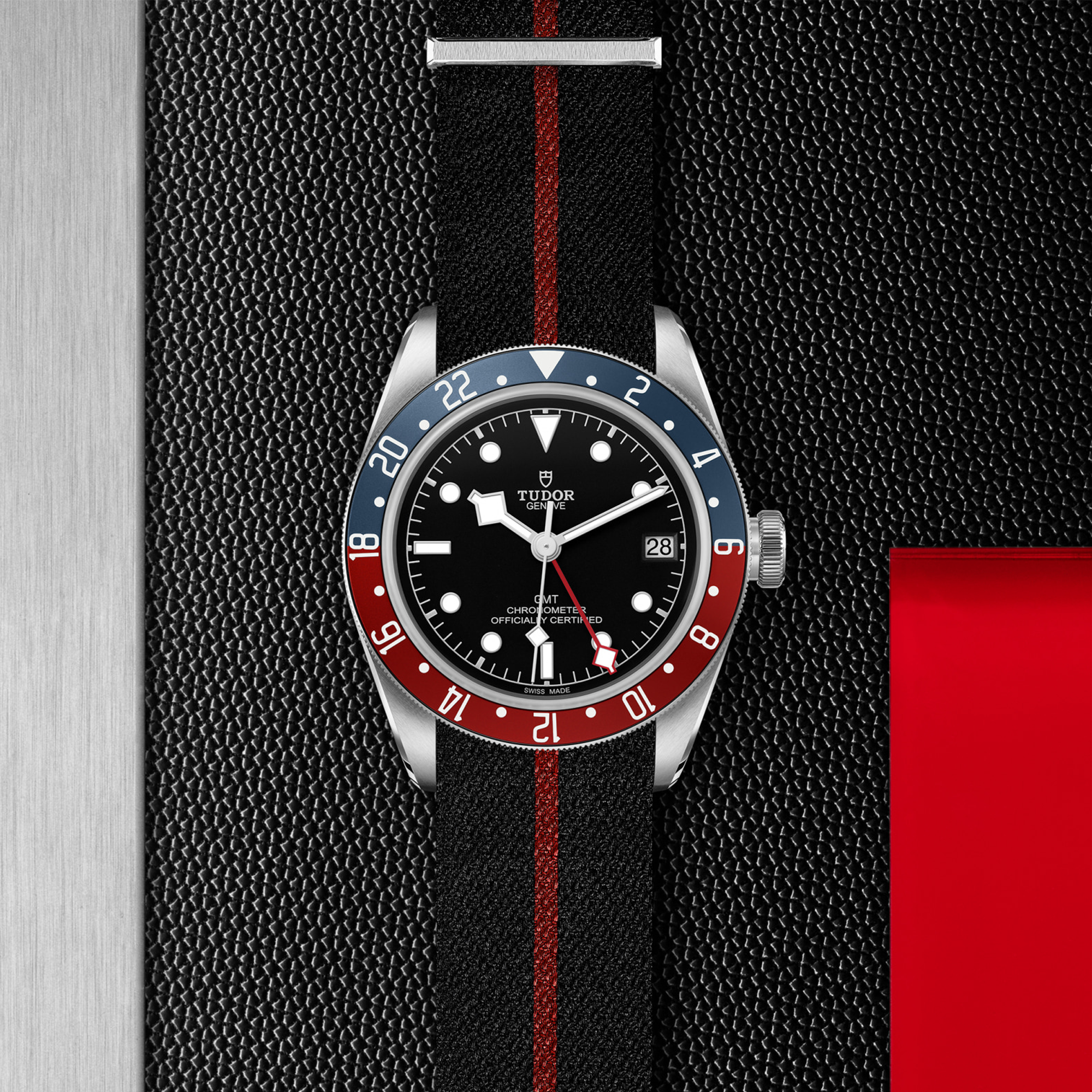 Black Bay GMT 41mm. Black Dial. Baton Numerals_4