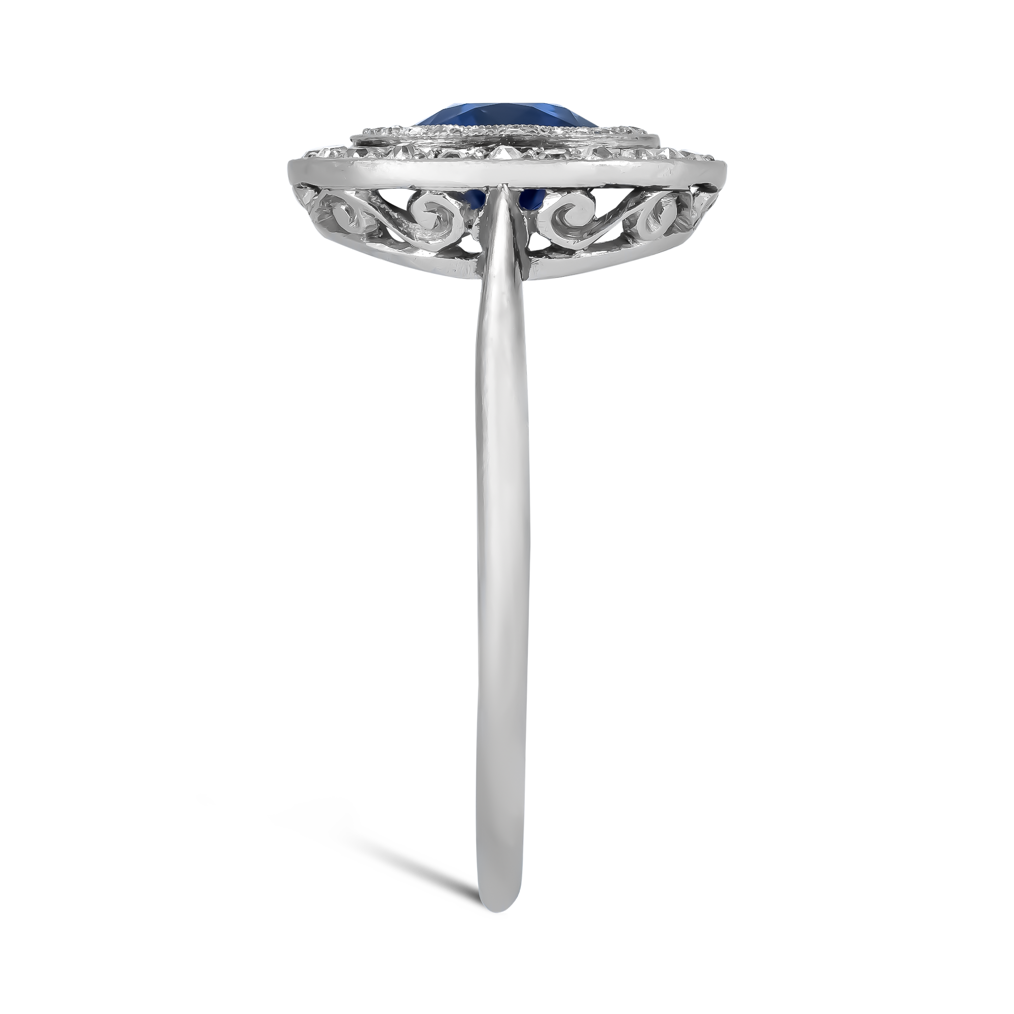 Oval Cut Sapphire and Diamond Target Ring Oval Cut, Millegrain Set_4