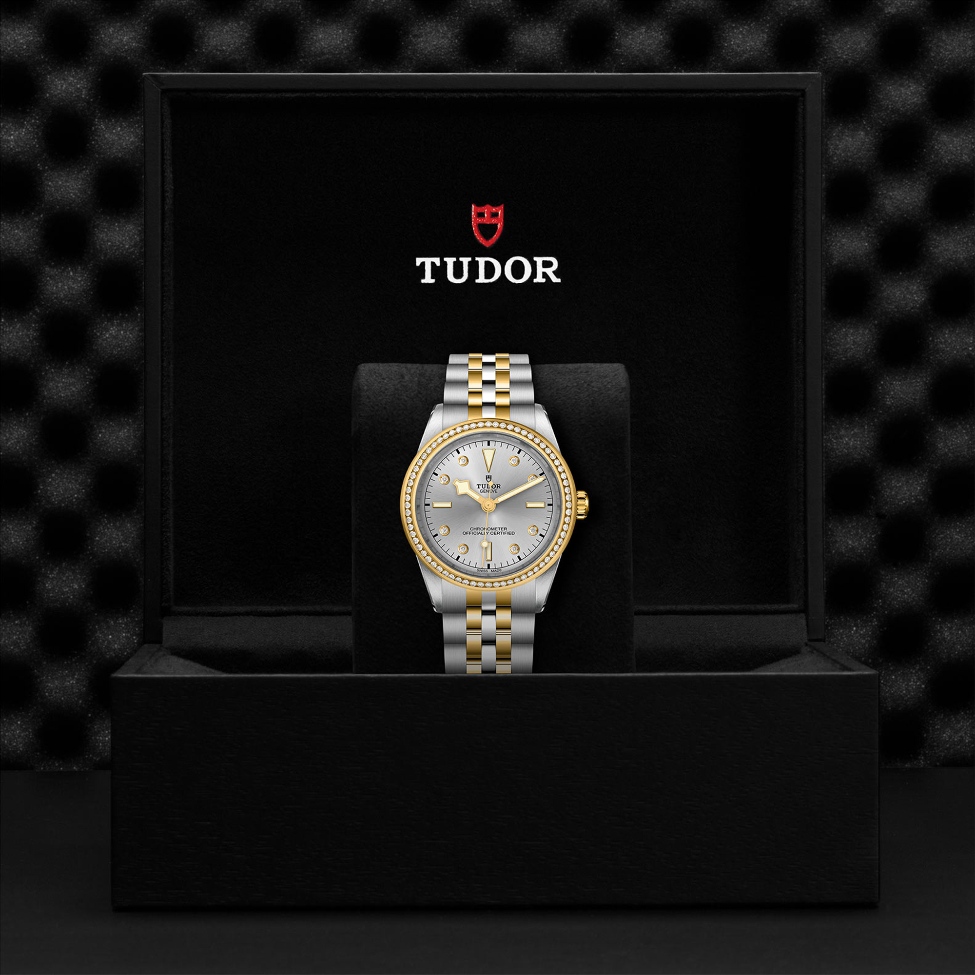 Tudor Black Bay One 39 S&G 39mm, Silver Dial, Diamond Numerals_3