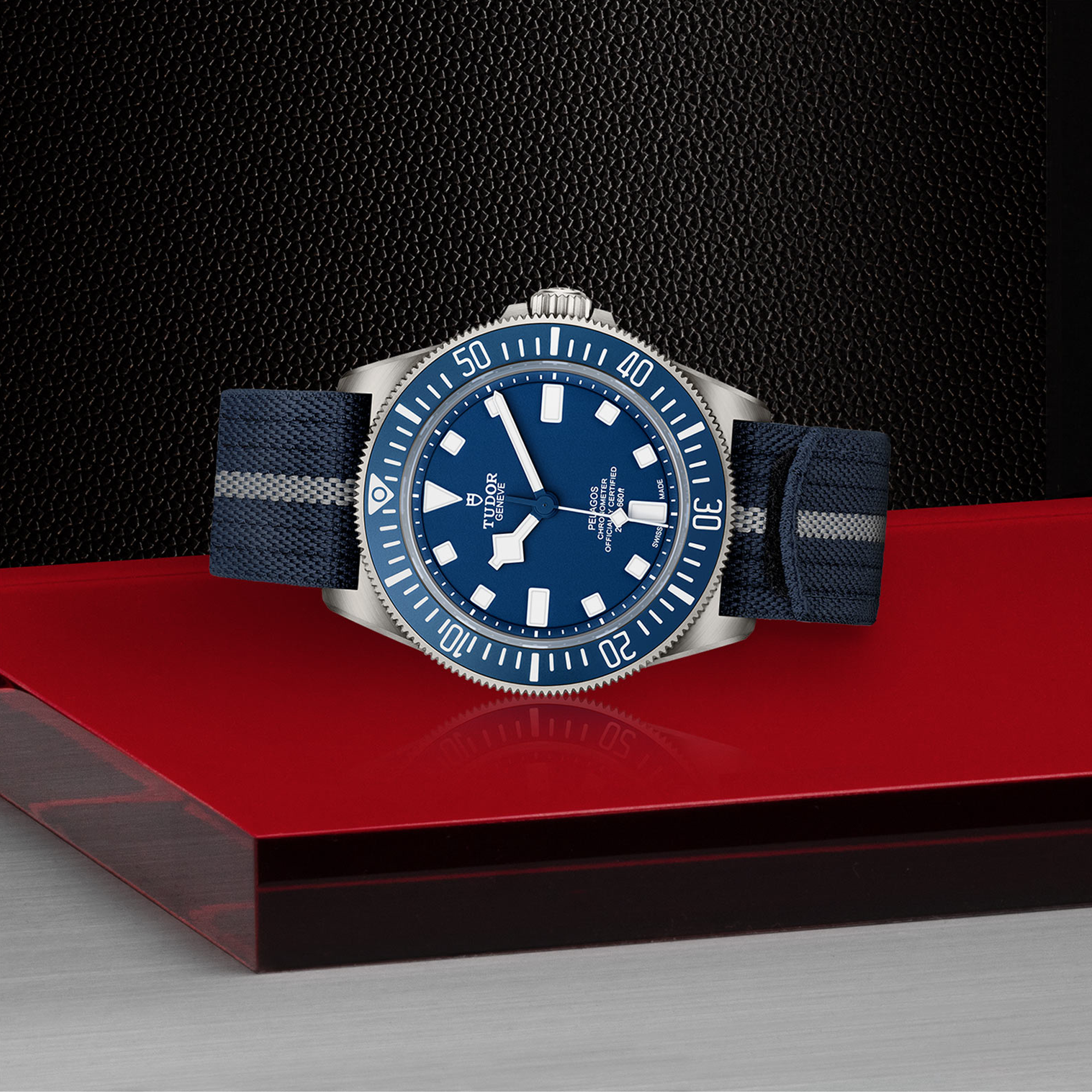 Tudor Pelagos 42mm, Blue Dial, Baton Numerals_3