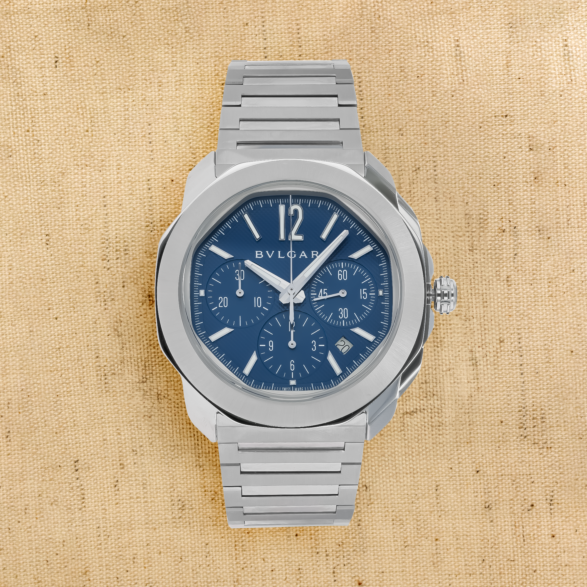 Octo Roma 42mm, Blue Dial, Arabic/Baton Numerals_1