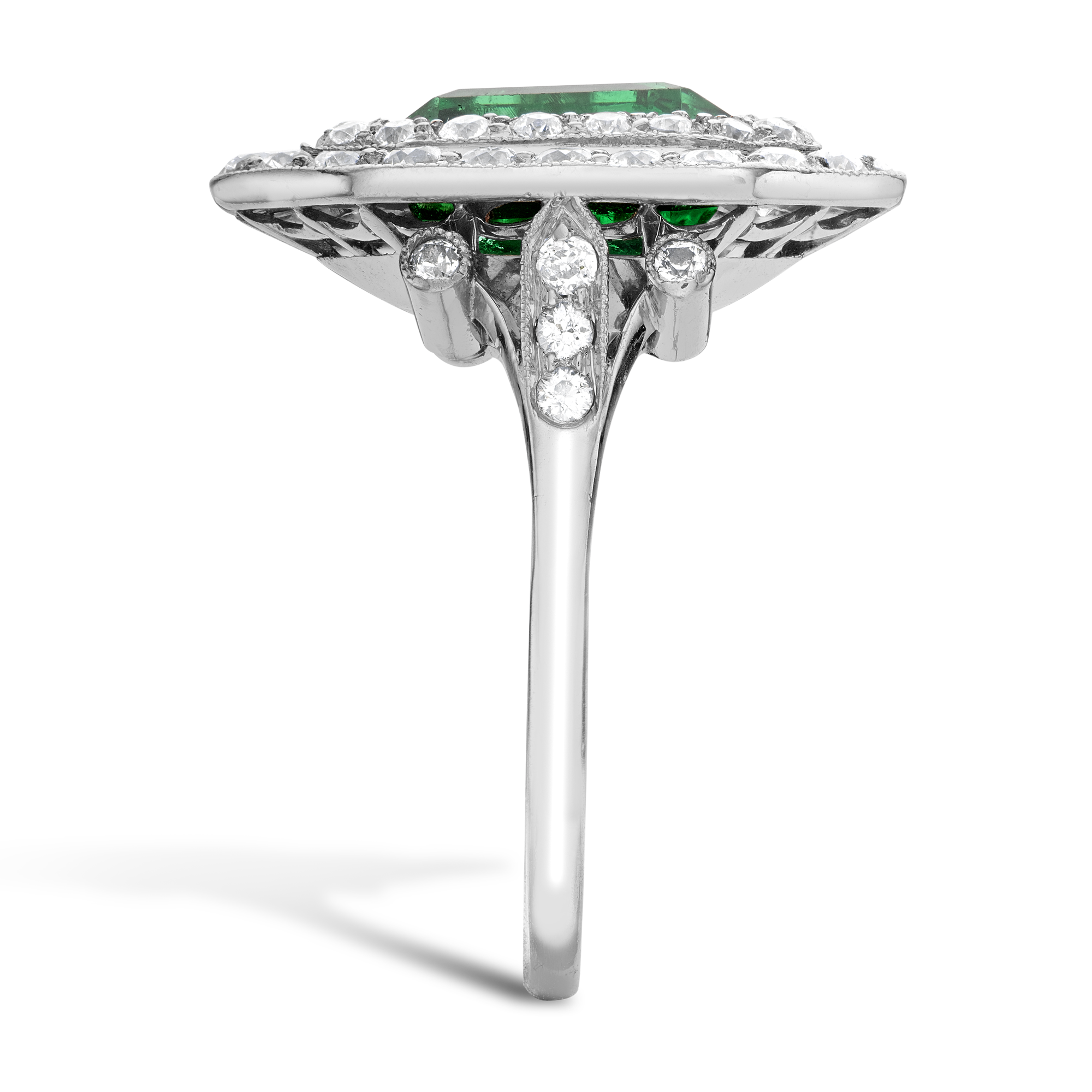 Edwardian Spaulding & Co. 7.00ct Colombian Emerald  and Diamond Cluster Ring Rectangular Cut, Millegrain Set_4