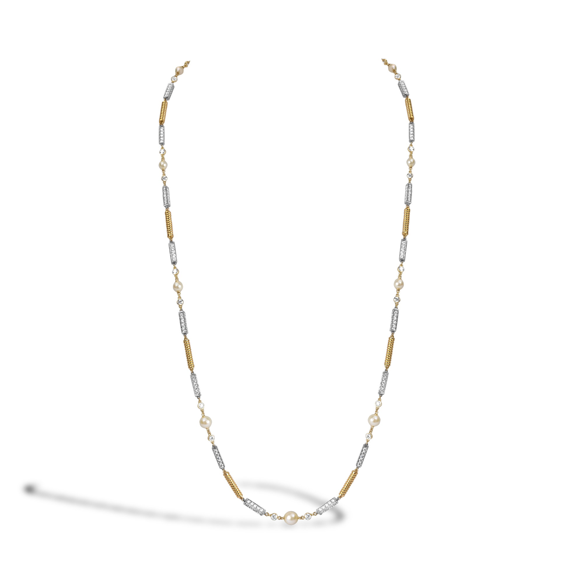 Diamond, Pearl, Platinum and Gold Links 63cm Necklace Brilliant cut, Claw set_1