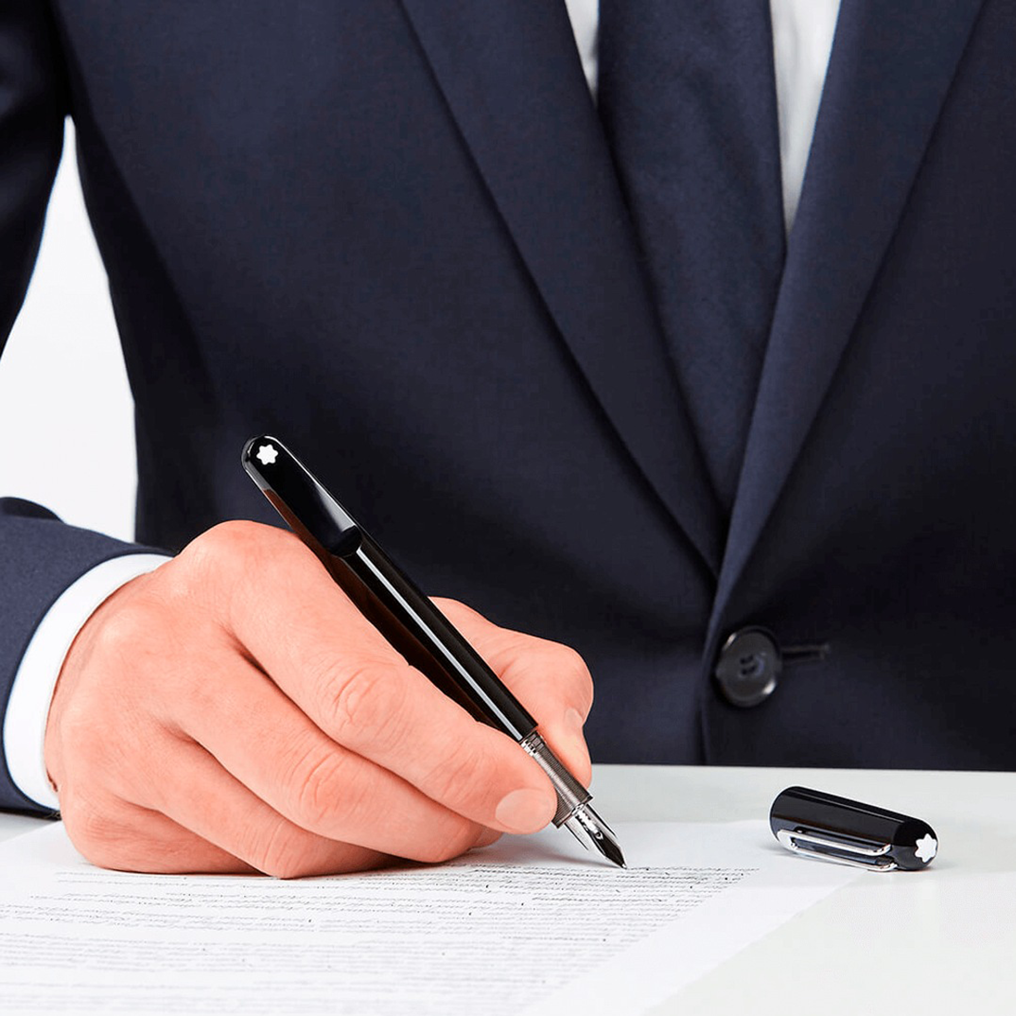 Montblanc Montblanc M Fountain Pen Size M , 113618_10